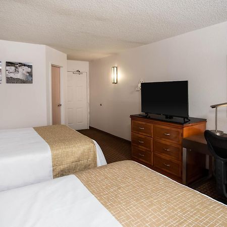 Travelodge By Wyndham Fort Wayne North Extérieur photo