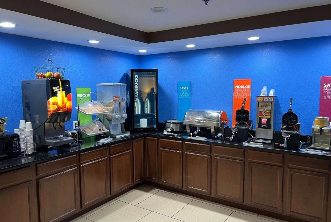 Travelodge By Wyndham Fort Wayne North Extérieur photo