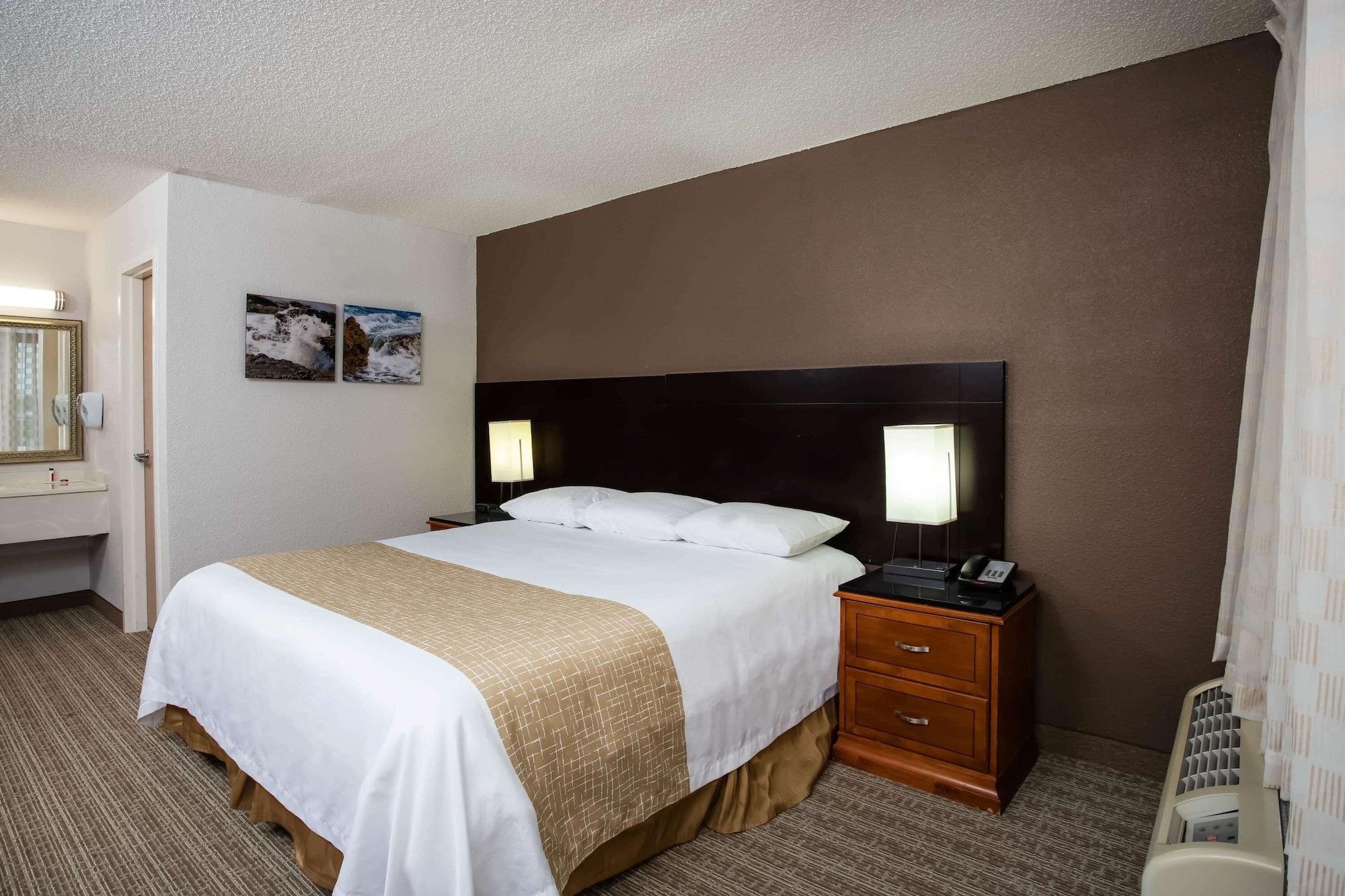 Travelodge By Wyndham Fort Wayne North Extérieur photo