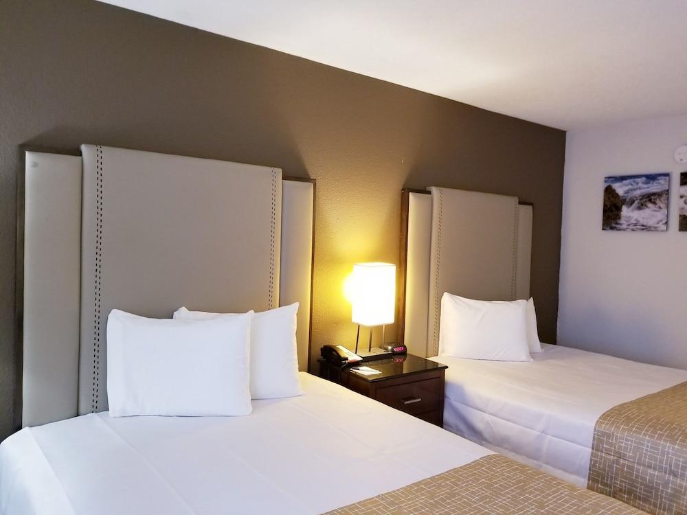 Travelodge By Wyndham Fort Wayne North Extérieur photo