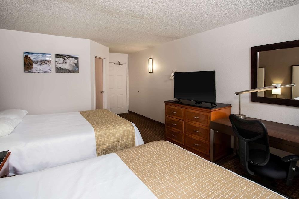 Travelodge By Wyndham Fort Wayne North Extérieur photo